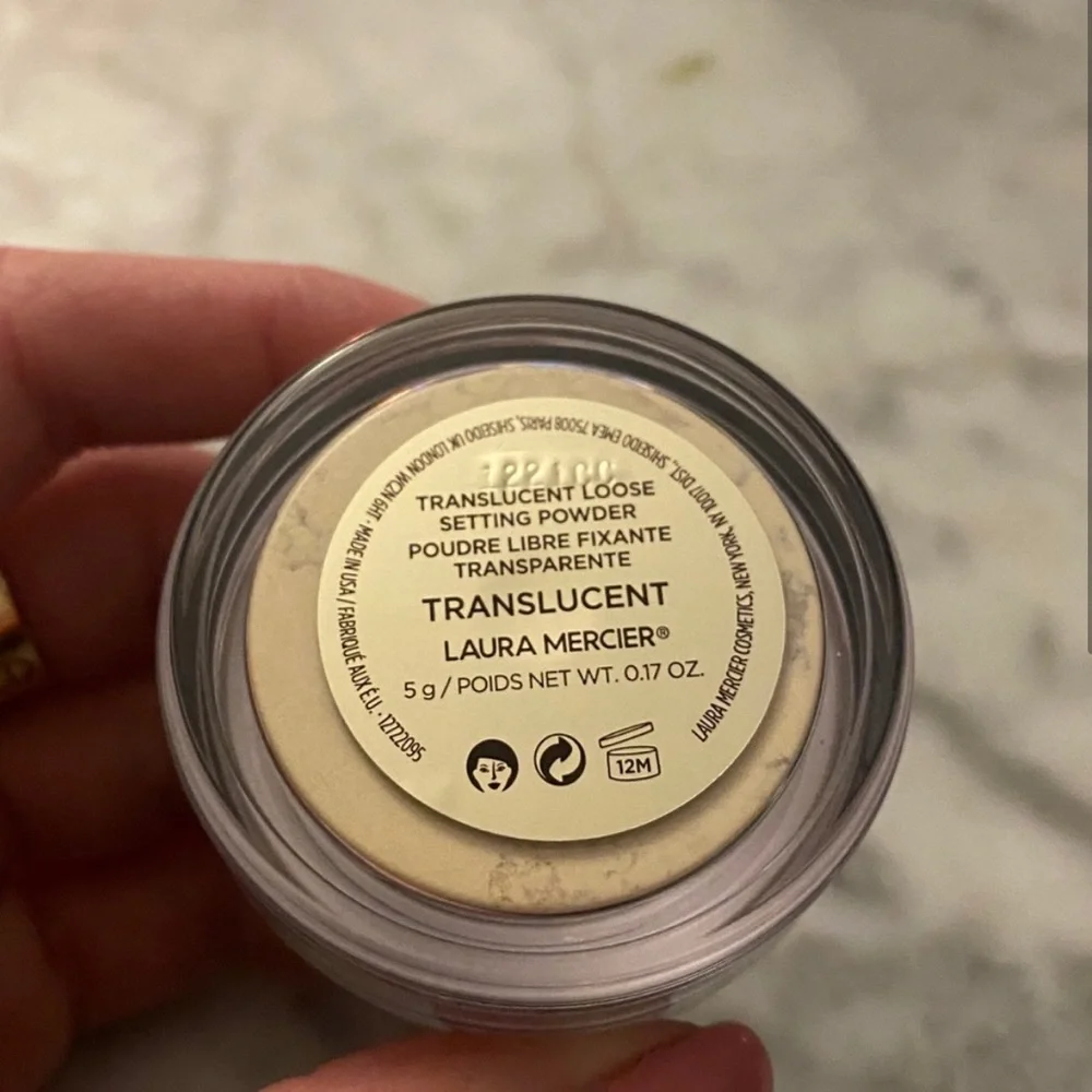 Laura Mercier translucent powder